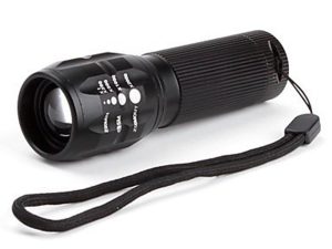 LINTERNA TACTICA ZOOM 2000 LUMENES LED CREE